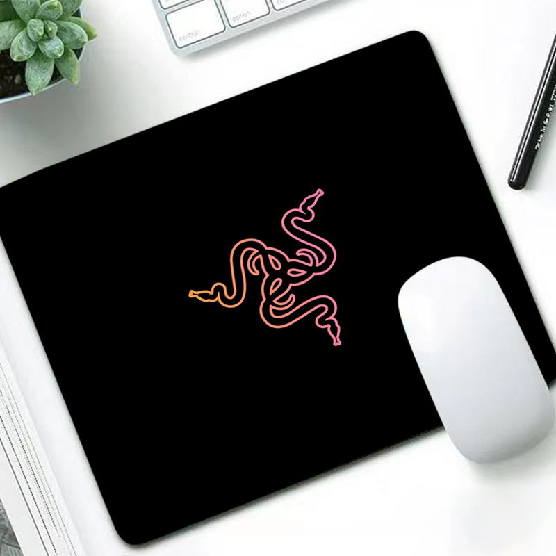 Razer Luxury Mouse Pad Anime G - огляд і ціна Gaming Accessories For Gaming Setup
